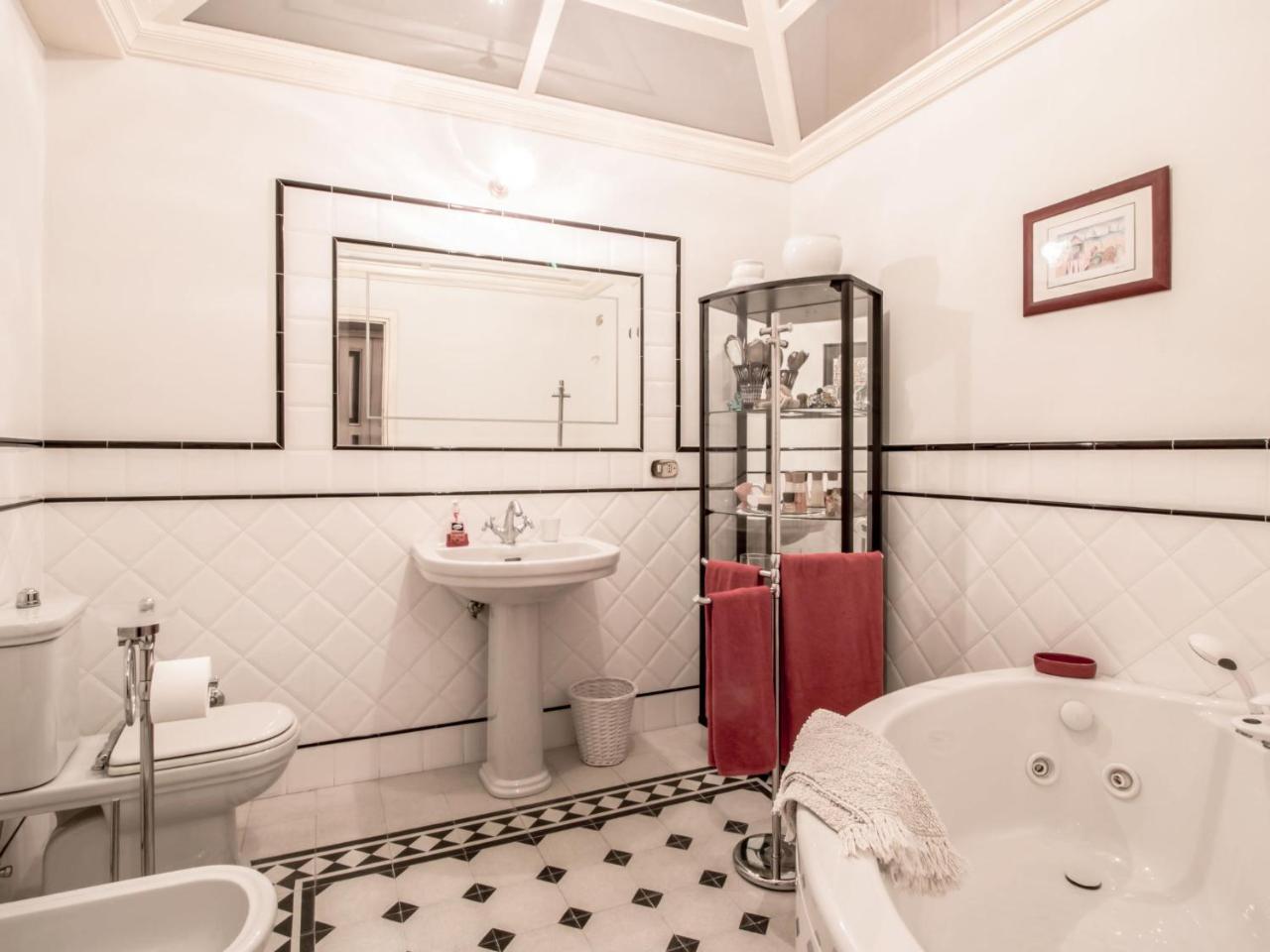 Apartment Palazzo Cittadella By Interhome Lucca Luaran gambar